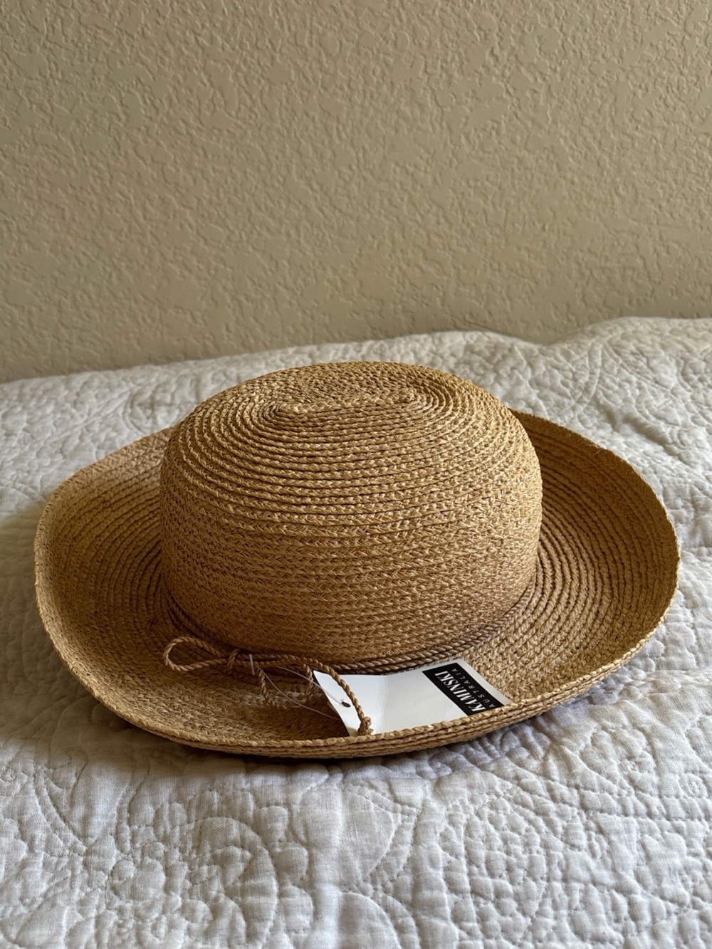 NWT Helen Kaminski Newport Sun Hat Nougat Packable Travel Size Large
